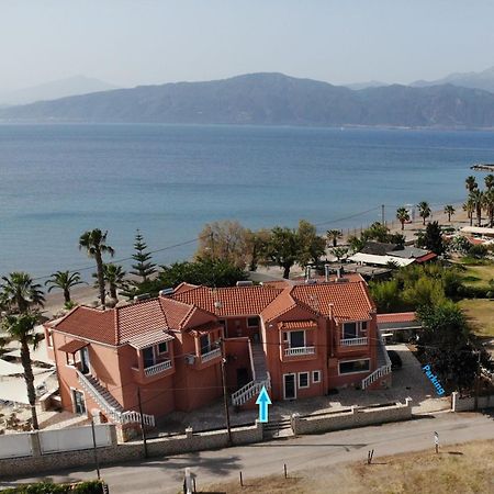 Ostraco Suite 2 Nafpaktos Buitenkant foto